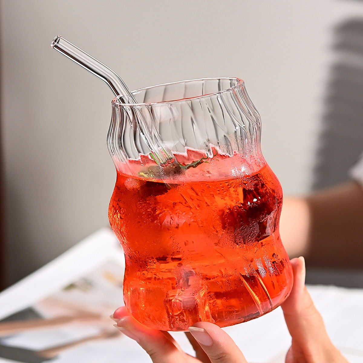 6 Pcs 19 Ounce Glass Straw Cup, Coffee Cup, Milk Cup, Juice Cup, Cold Drink Cup, Tea Cup, Water Cup, Office Cup, Striped Cloud Cup